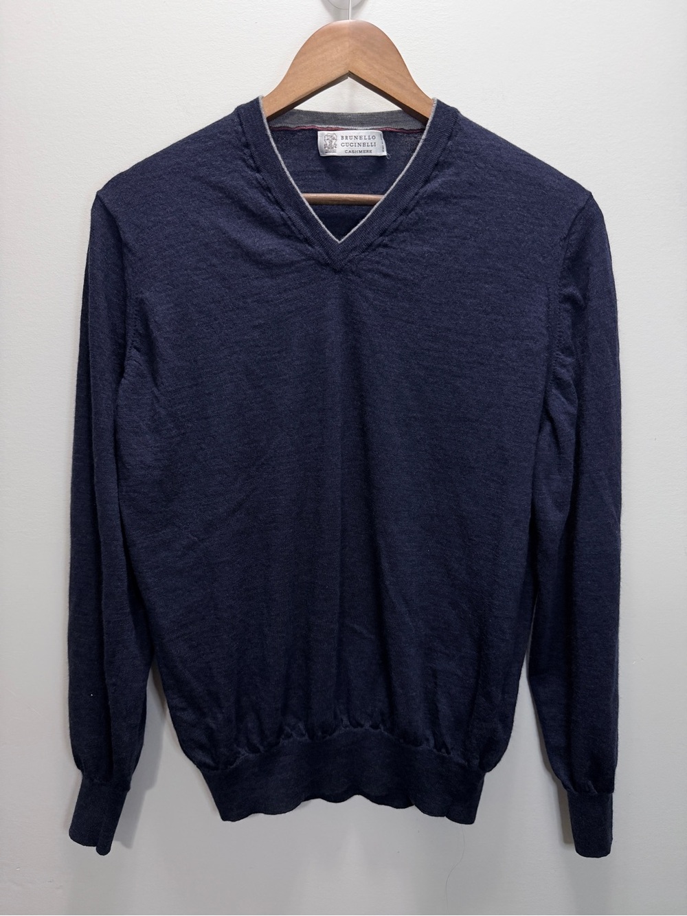 Brunello Cucinelli Men's Navy V-Neck Sweater Size 25x24